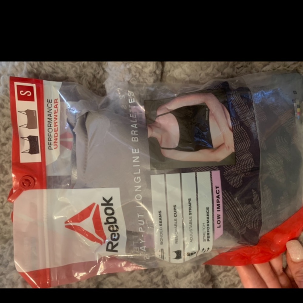 Reebok stay put longline seamless sports bras